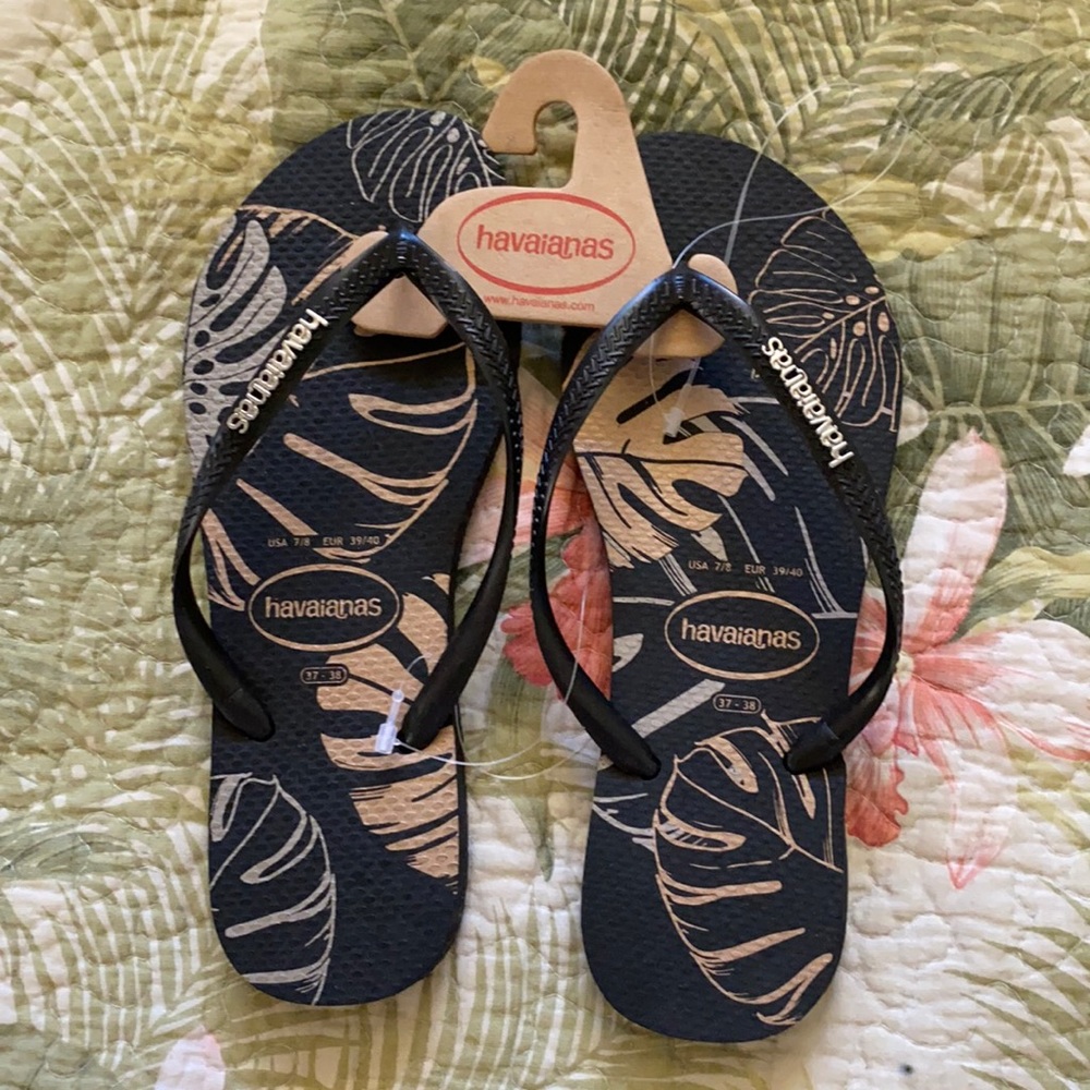 🌸SOLD Havaianas sandals tropical Hawaiian leaf